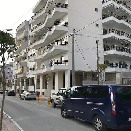 Kosta'S City Apartment ซารานเดอ ภายนอก รูปภาพ