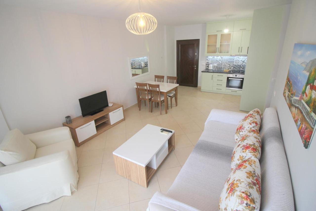 Kosta'S City Apartment ซารานเดอ ภายนอก รูปภาพ